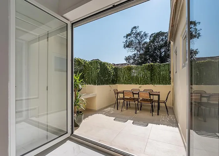 Terraced In The Heart Of - Free Parking Apartament *