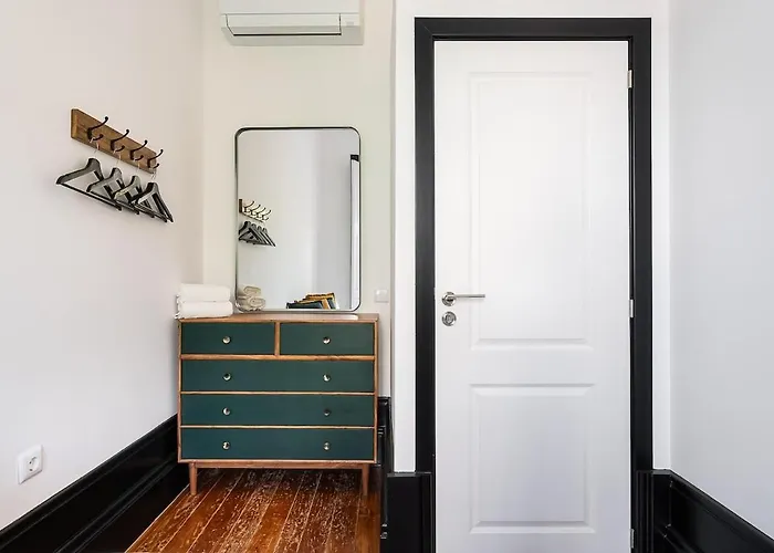 Апартаменты Terraced In The Heart Of - Free Parking Порту